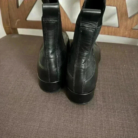 Vince black leather ankle boots used like a new Size 8 - Picture 4 of 12